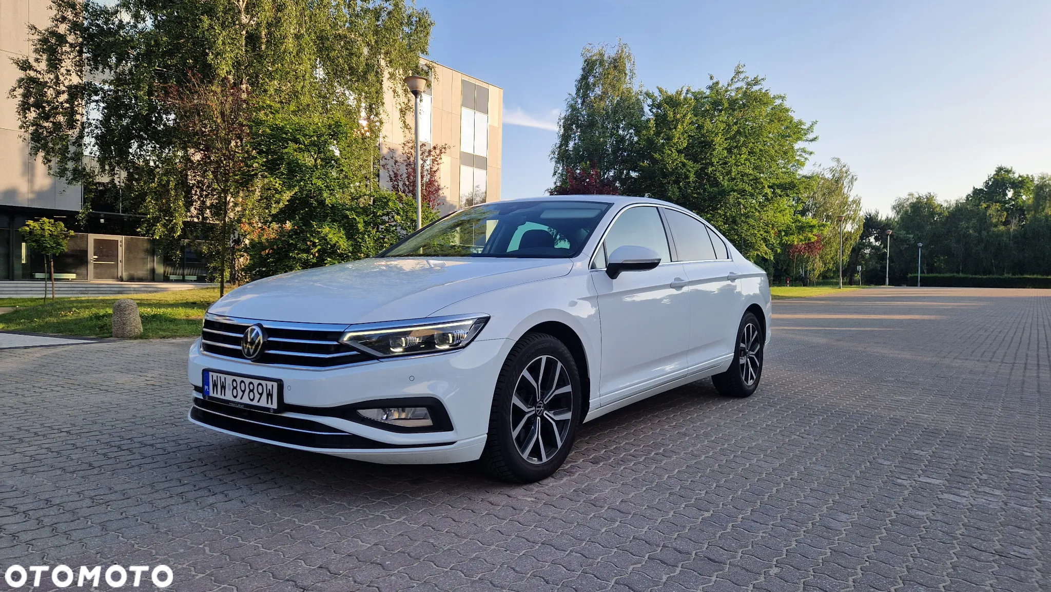 Volkswagen Passat 2.0 TDI EVO Elegance DSG - 2