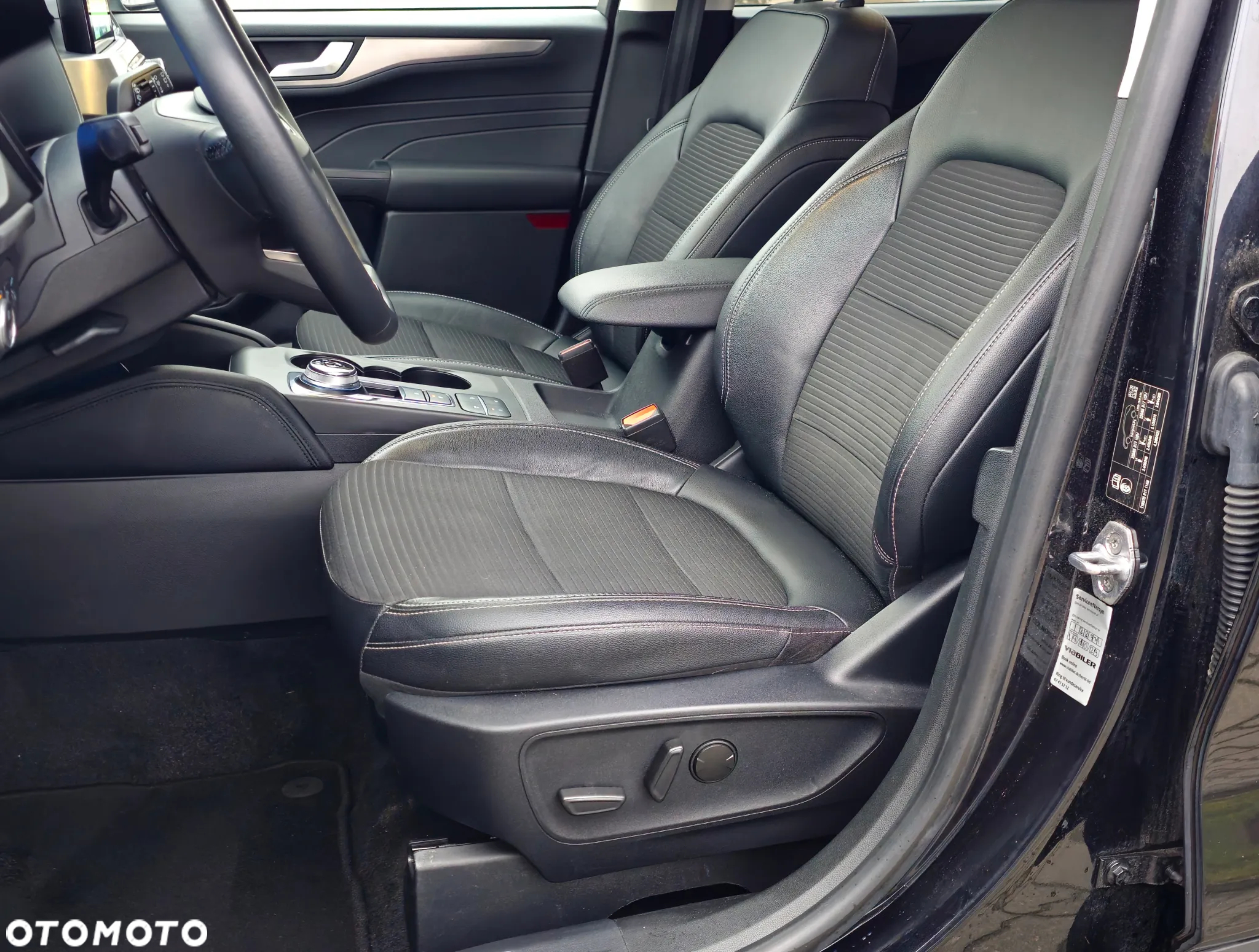Ford Kuga 1.5 EcoBlue FWD Titanium X - 21
