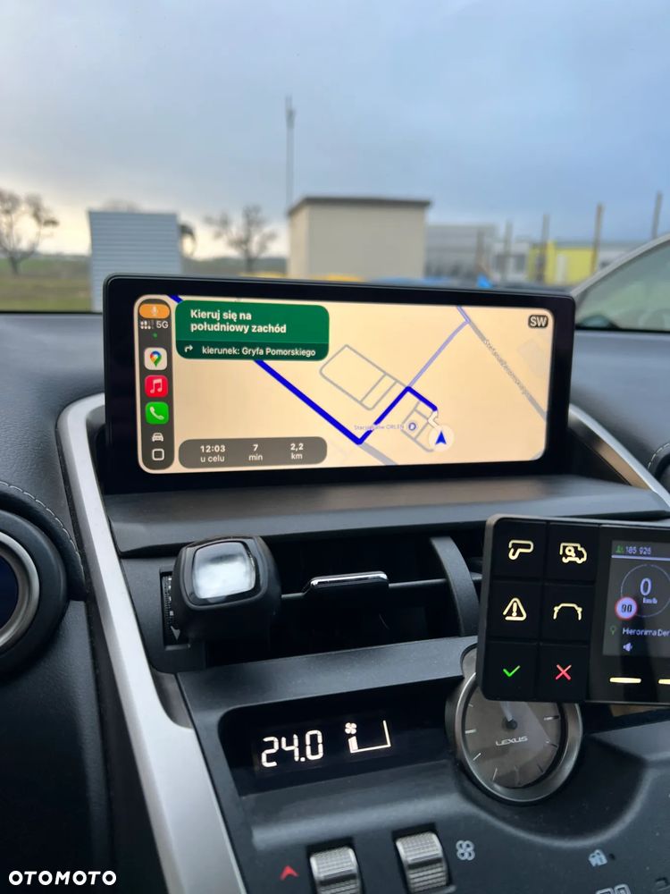 Lexus NX 300h F Sport AWD - 3