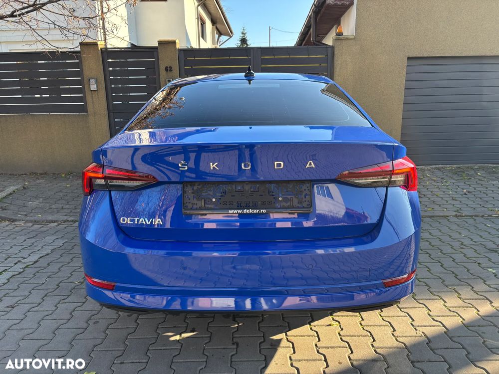 Skoda Octavia 2.0 TDI DSG Ambition - 4