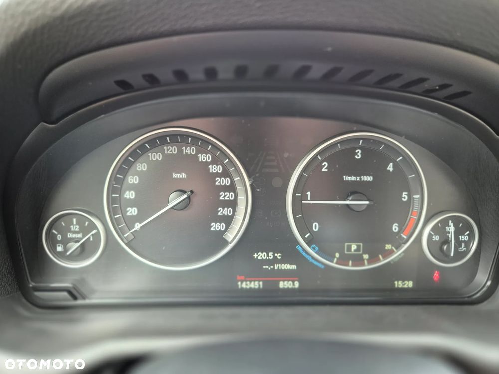 BMW X4 xDrive20d xLine - 11