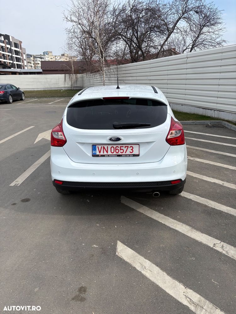 Ford Focus 2.0 TDCi DPF Aut. Titanium - 5