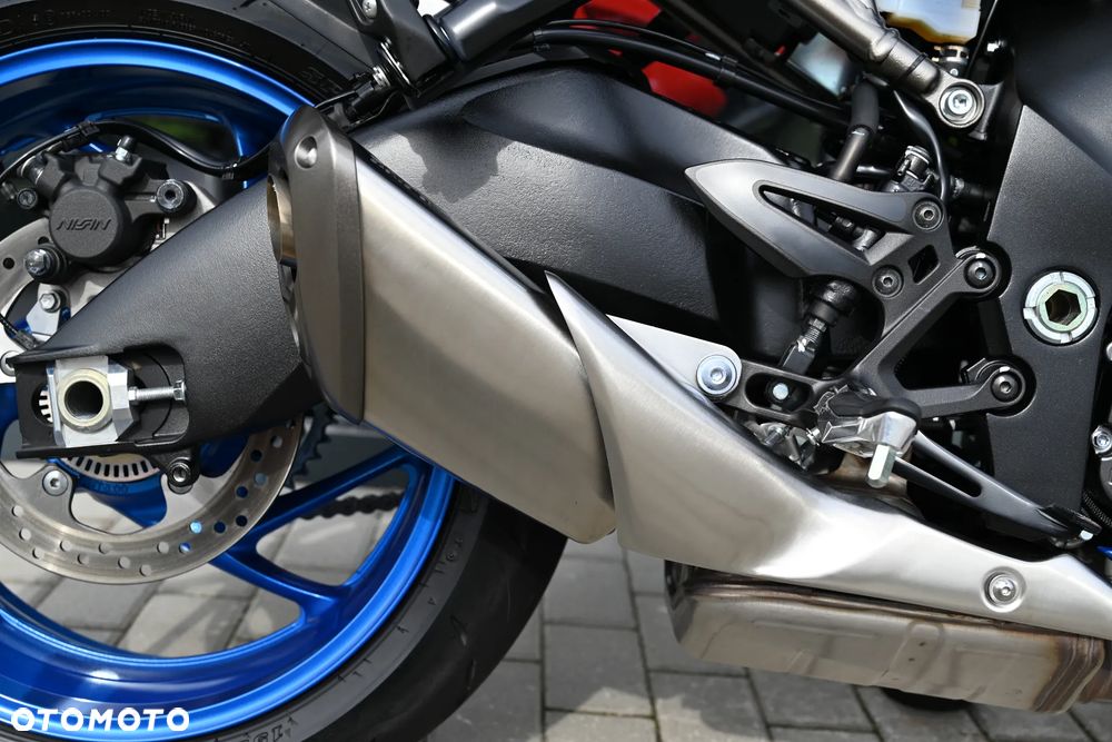 Suzuki GSX 1000 - 30