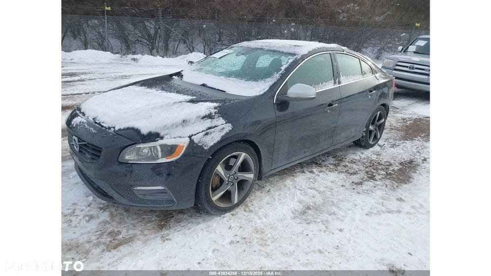 Volvo S60 - 1