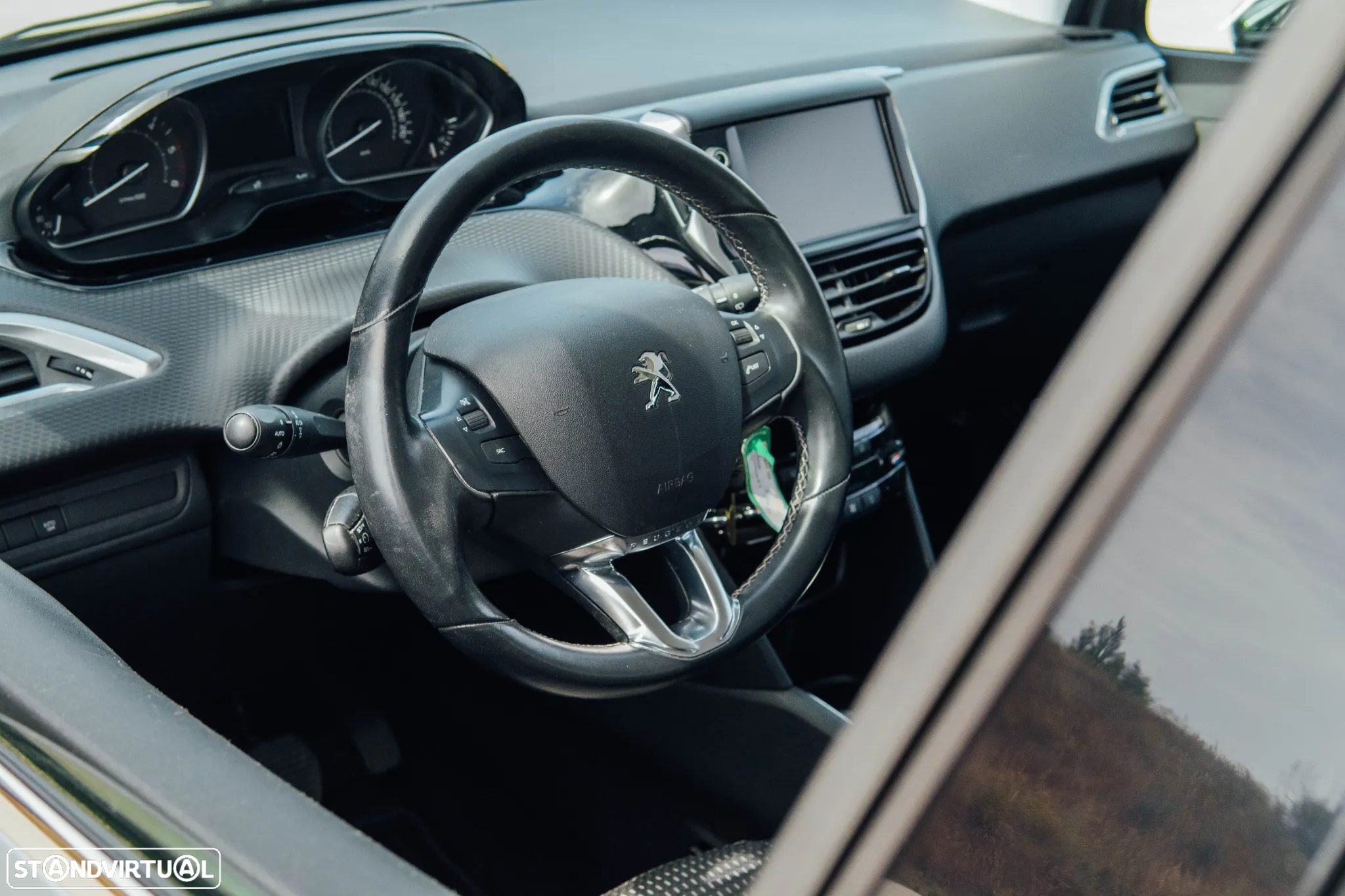 Peugeot 208 1.5 BlueHDi Allure - 12