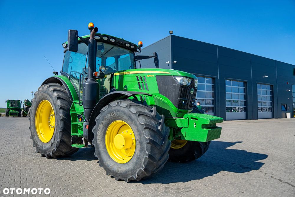 John Deere 6195R - 1