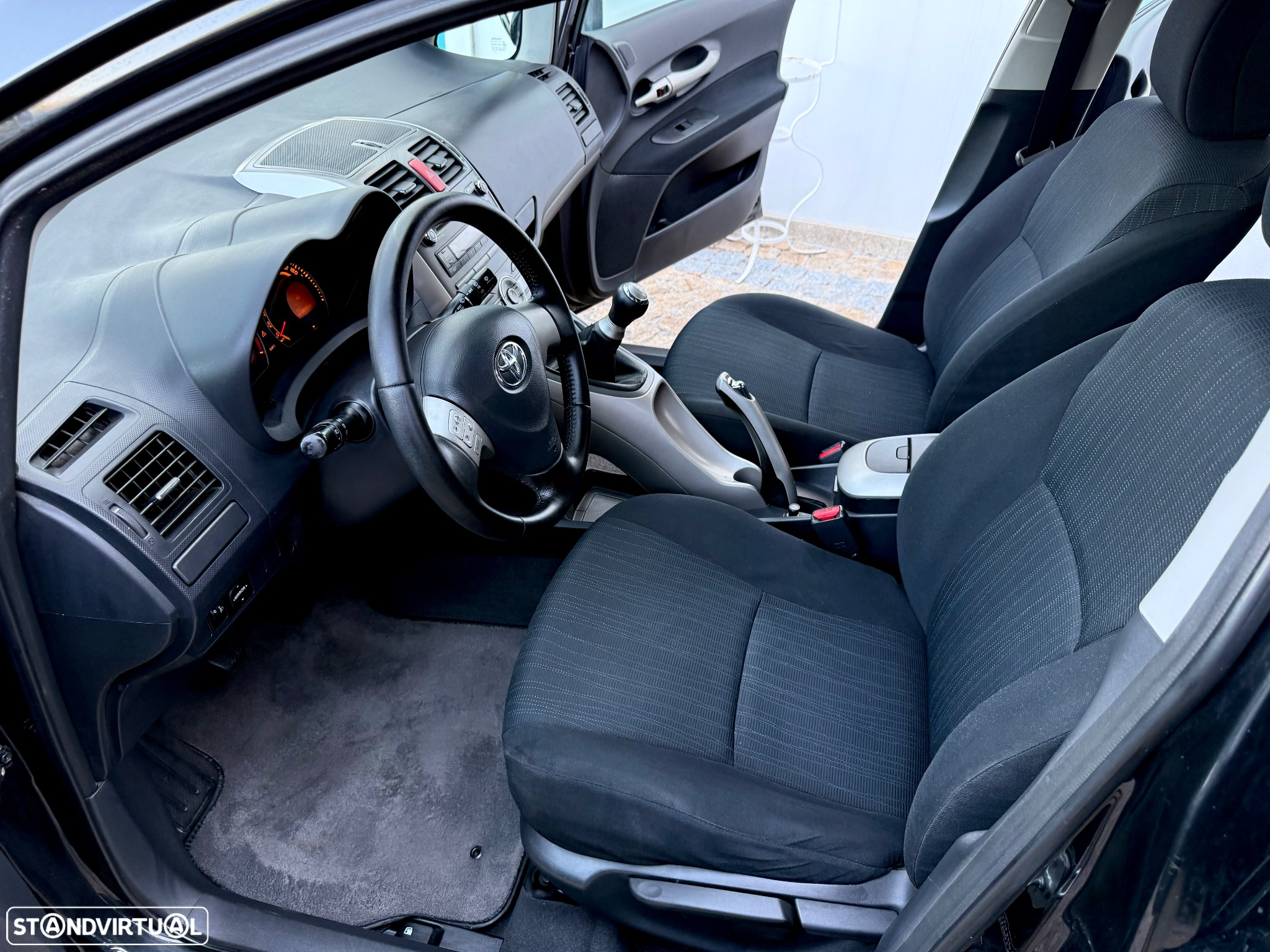 Toyota Auris 1.4 D-4D AC - 31