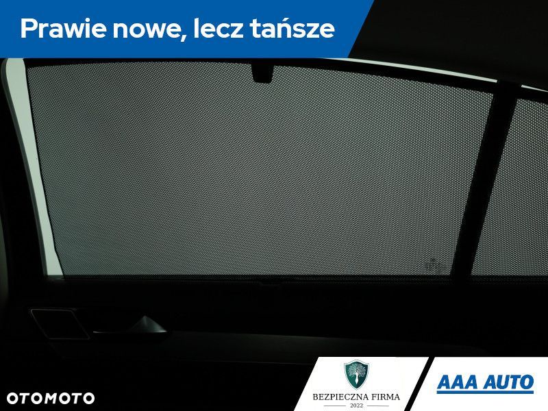 Volkswagen Passat - 13