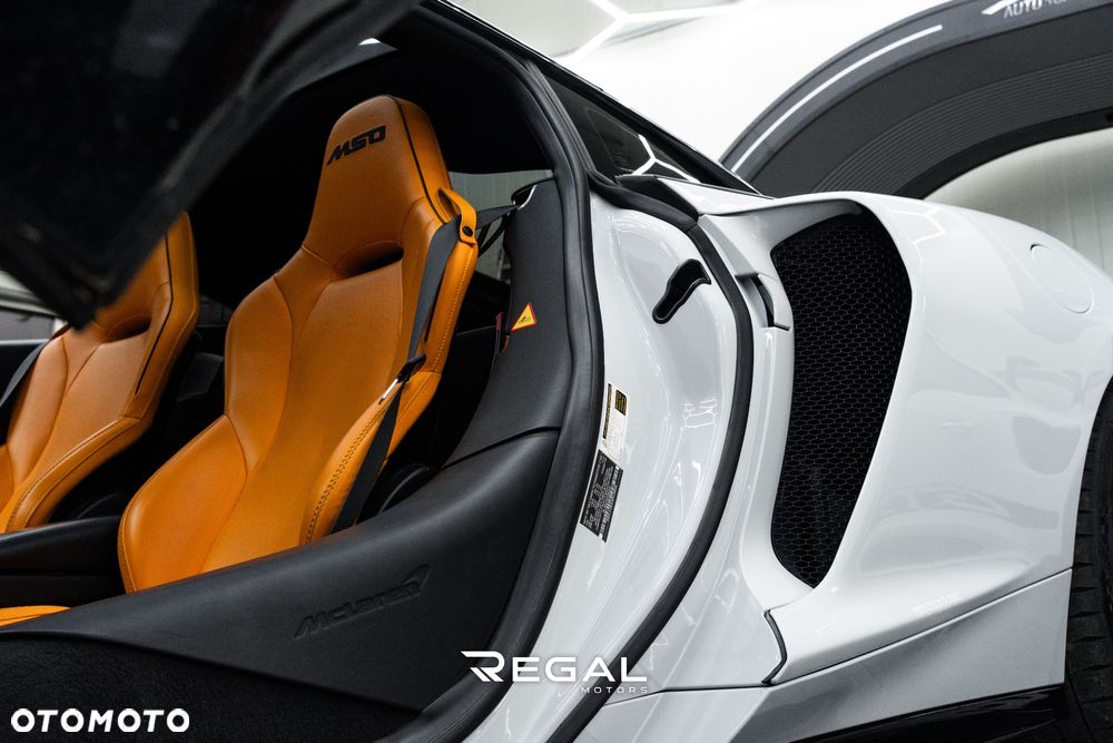 McLaren GT Standard - 33