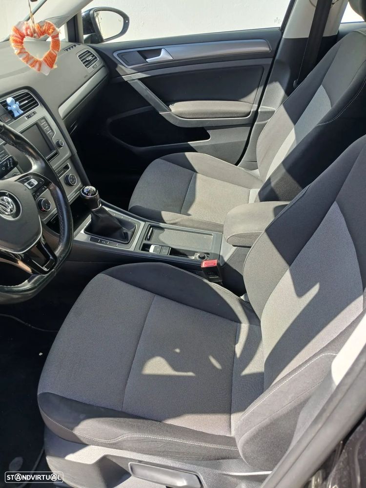 VW Golf 1.6 TDI Confortline - 7