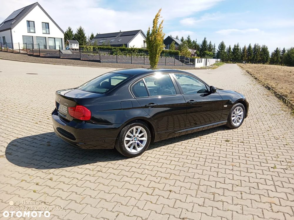 BMW Seria 3 320i - 5