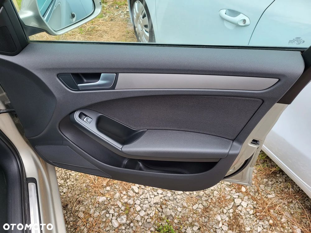 Audi A4 Limousine 1.8 TFSI Ambiente - 21