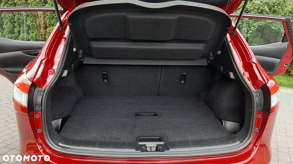 Nissan Qashqai 1.2 DIG-T N-Vision - 38