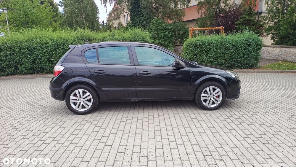 Opel Astra 1.8 Sport - 4