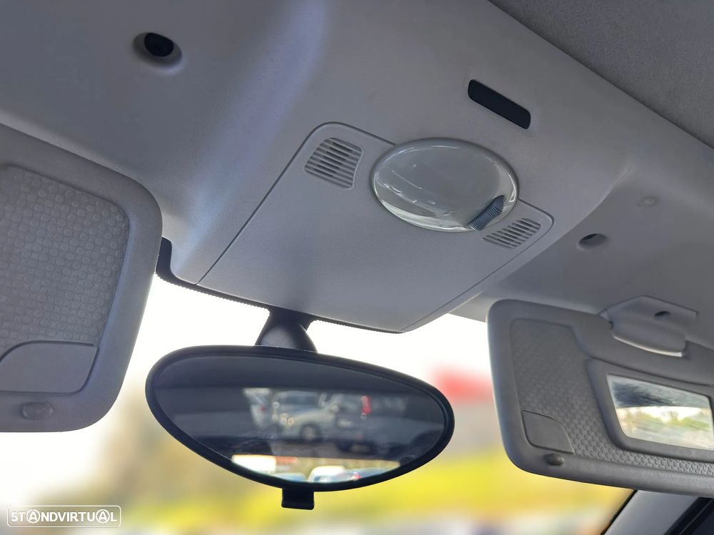 SMART Fortwo II Coupe (451) 1.0 Gasolina 61 cv / 45 kW - 15