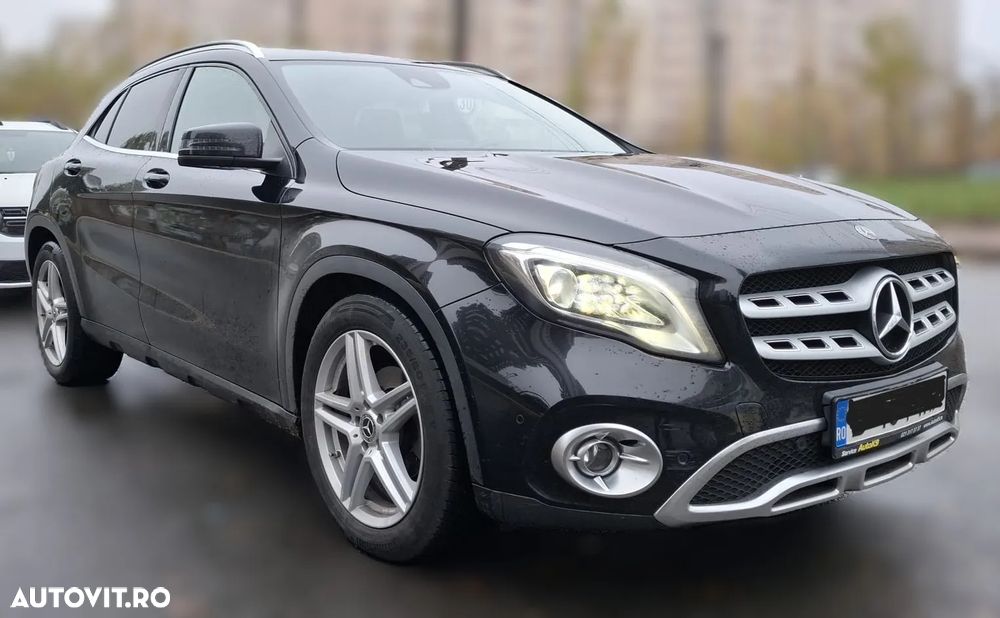 Mercedes-Benz GLA - 2