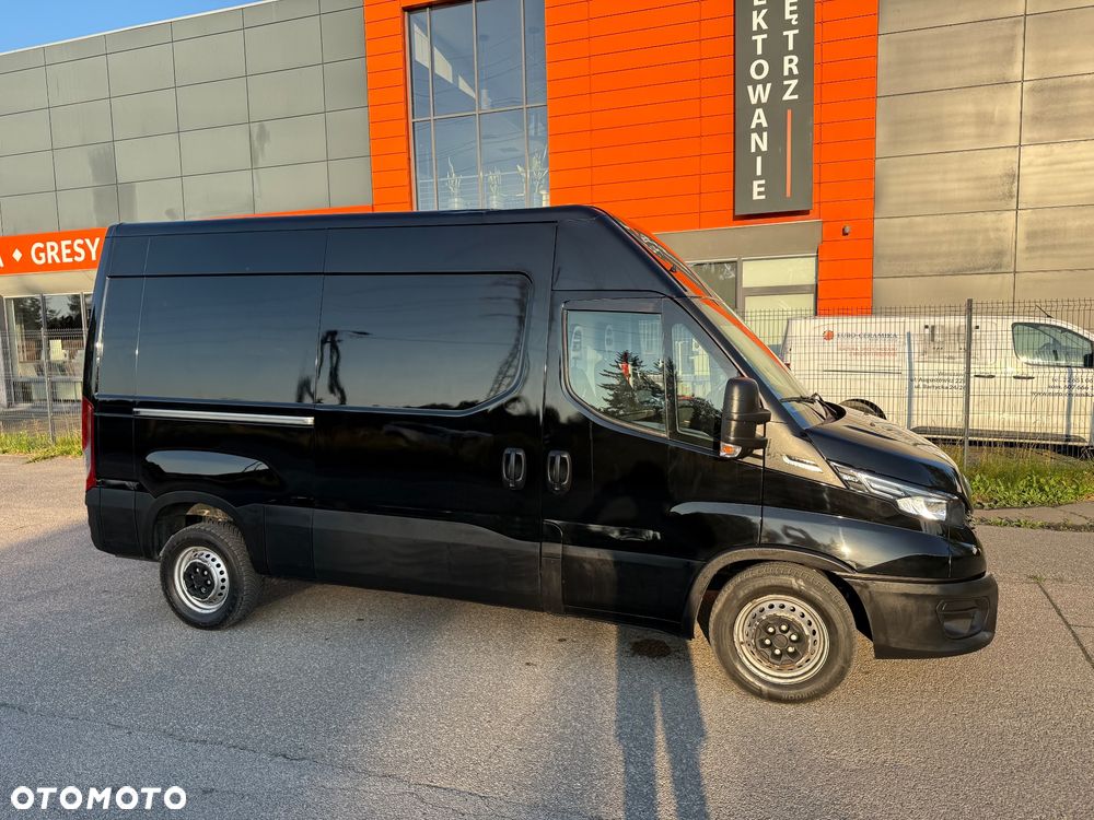Iveco Daily 35S180 L2h2 HiMatic Ful Opcja - 4