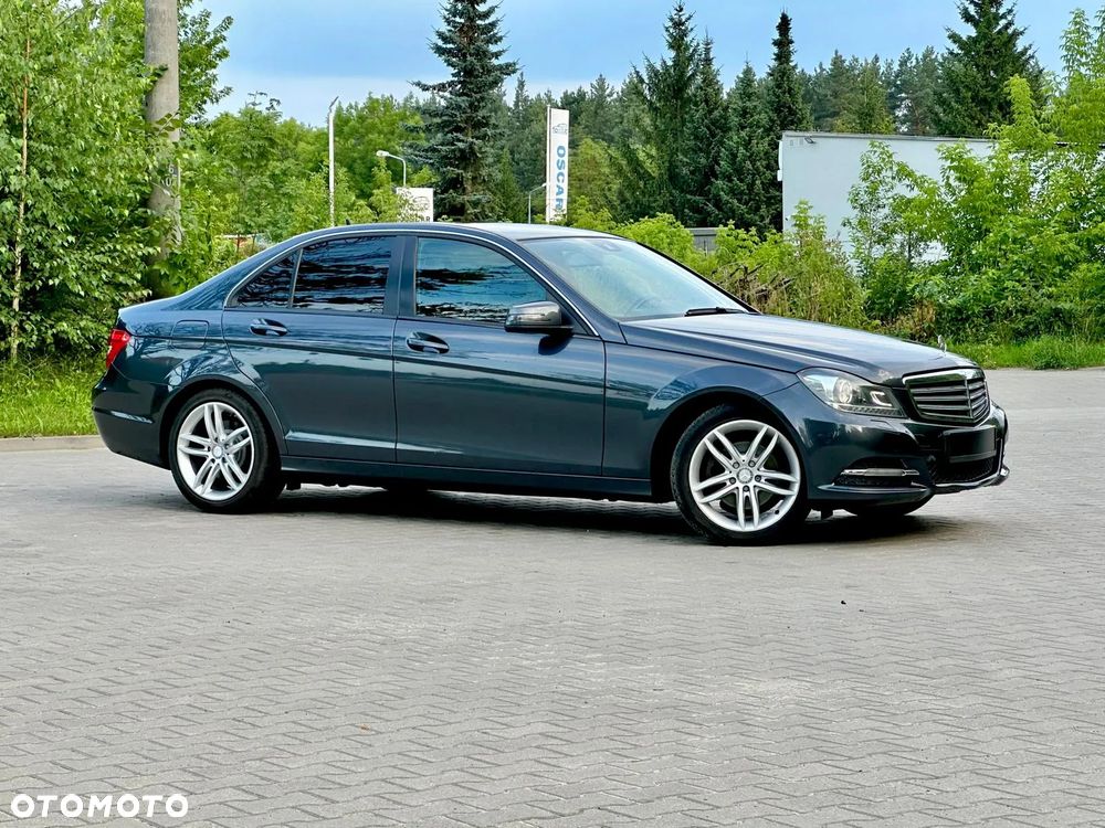 Mercedes-Benz Klasa C 250 CGI BlueEff Avantgarde - 7