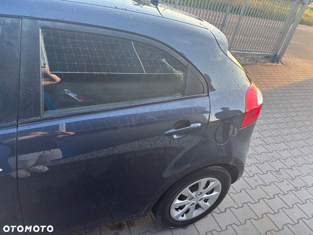 Kia Rio - 5