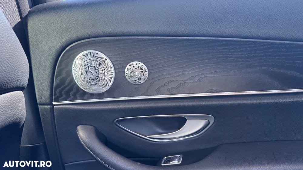 Mercedes-Benz E 300 Aut. - 28