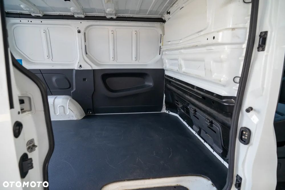 Renault TRAFIC ZAPRASZAM - 32