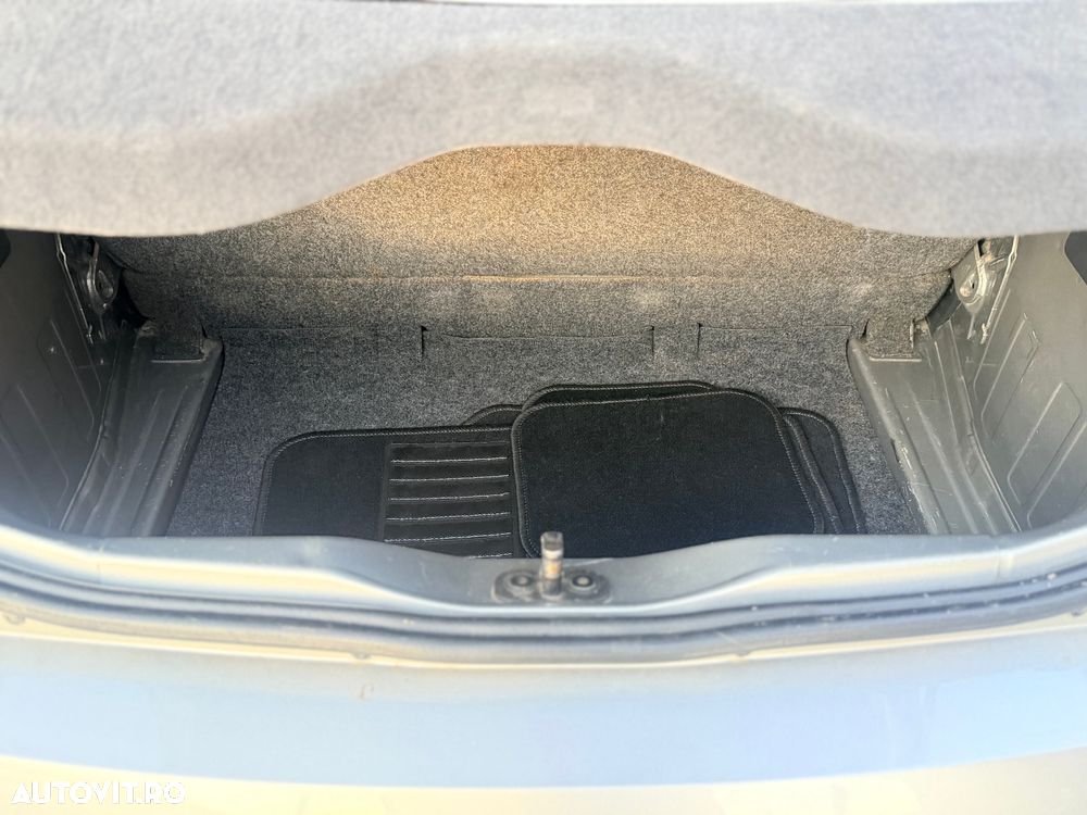Volkswagen up! - 15