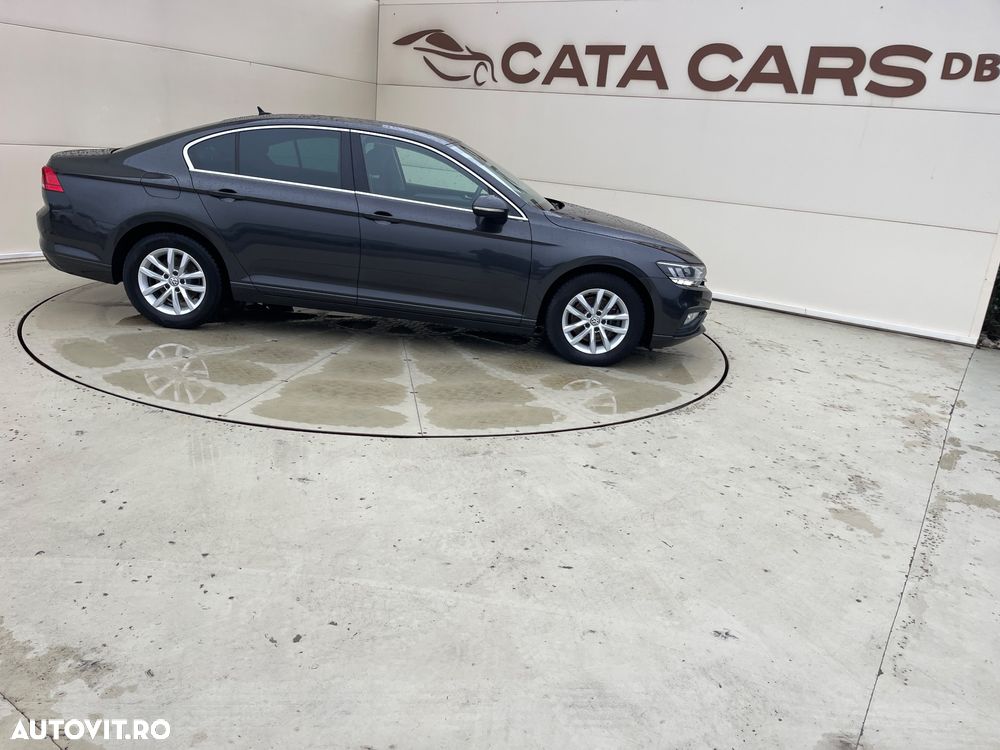 Volkswagen Passat - 19