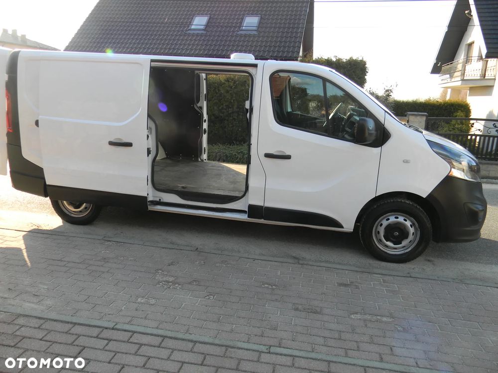 Opel Vivaro - 20