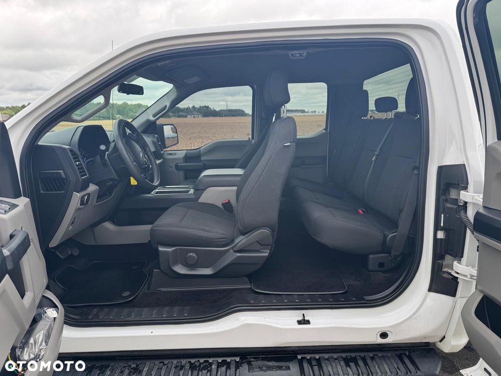Ford F150 - 8