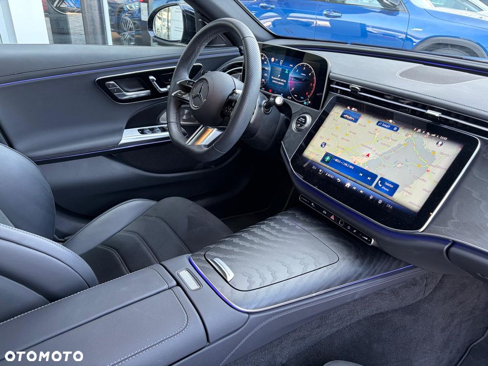 Mercedes-Benz Klasa E 220 d mHEV 4-Matic AMG 9G-Tronic - 22
