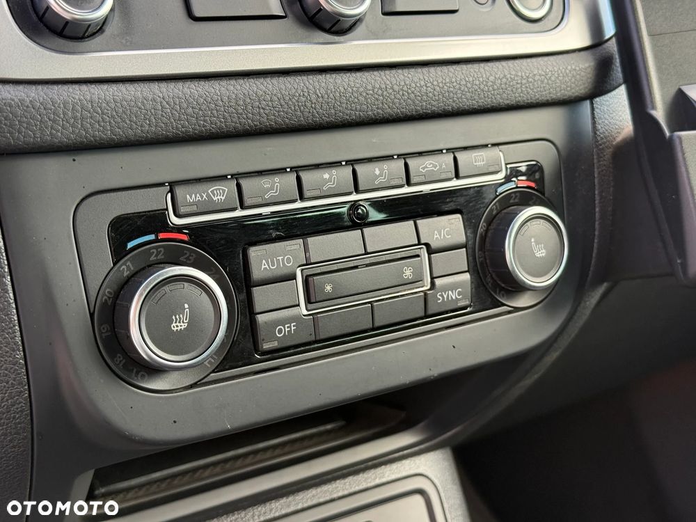 Volkswagen Tiguan - 26