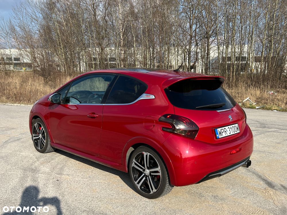 Peugeot 208 1.6 THP GTi - 12