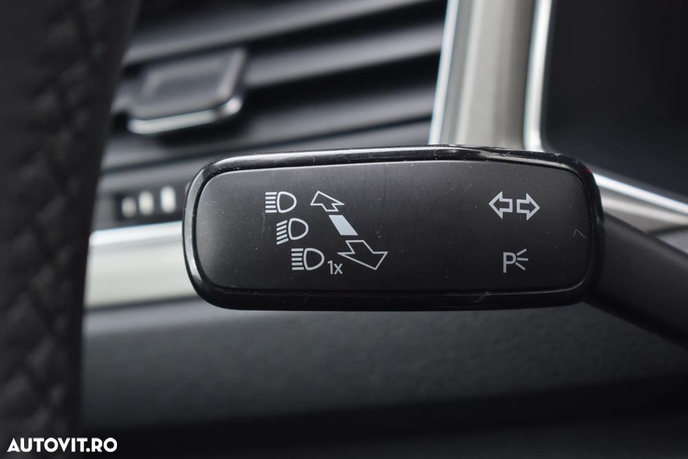 Volkswagen T-Roc 2.0 TDI DSG Design - 33