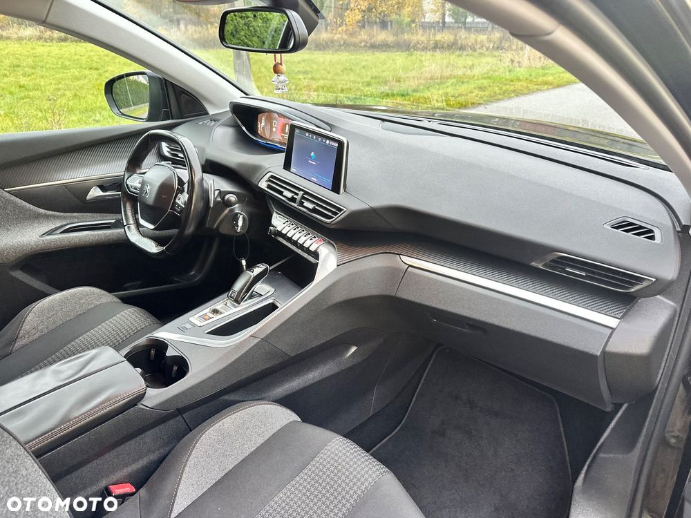 Peugeot 5008 BlueHDI 130 EAT8 Active Pack - 23