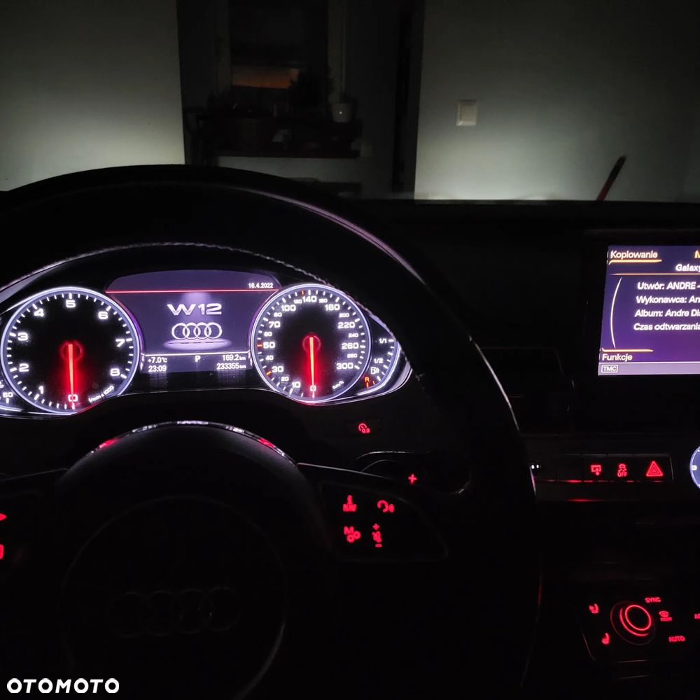 Audi A8 - 31