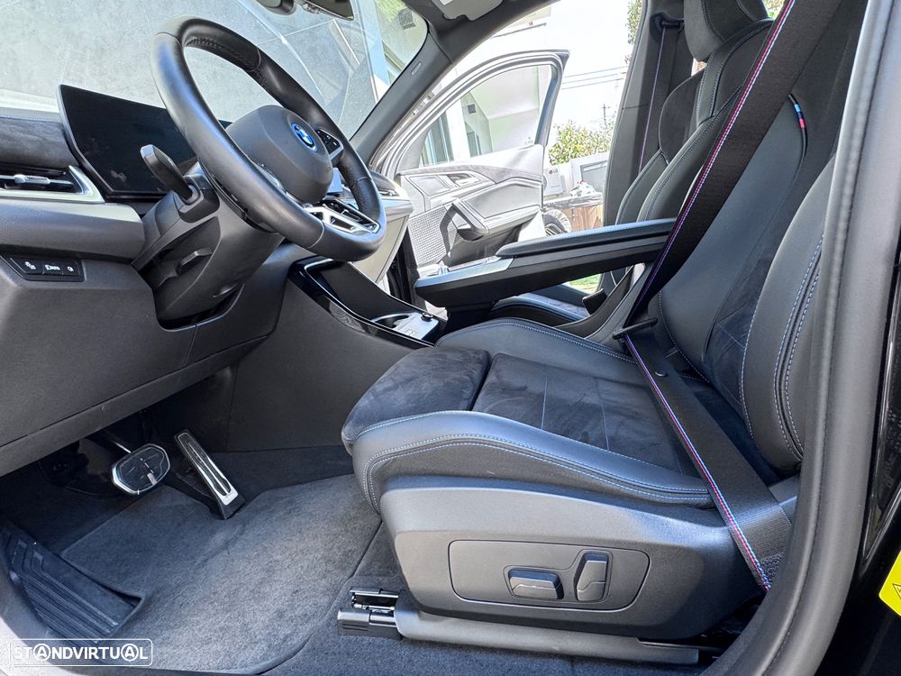 BMW iX2 eDrive20 Pack Desportivo M Pro - 9