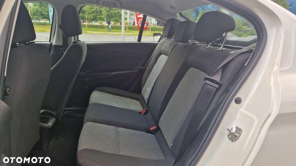 Fiat Tipo 1.4 16V Easy - 13