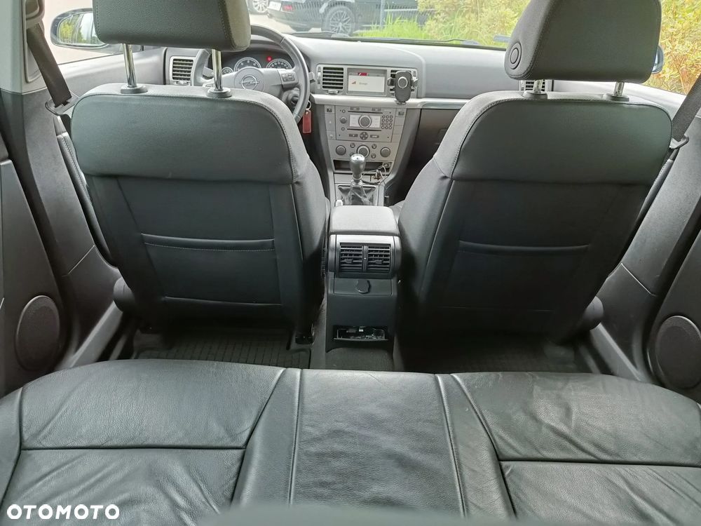 Opel Vectra 1.9 CDTI DPF Cosmo Plus - 4