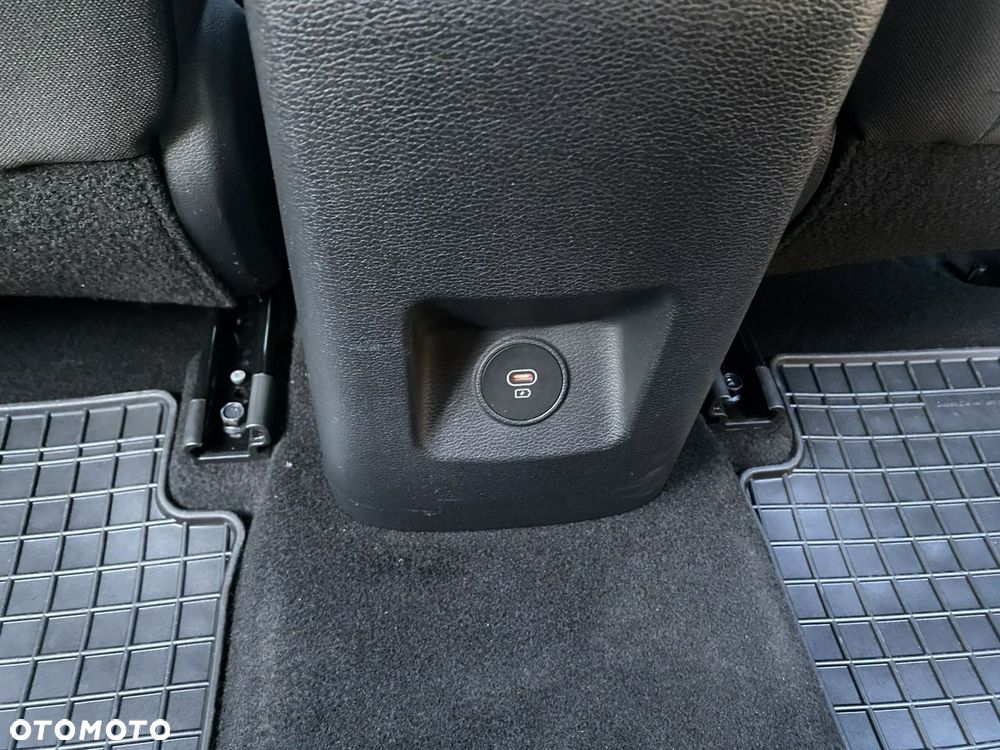 Kia Ceed 1.5 T-GDI M - 26