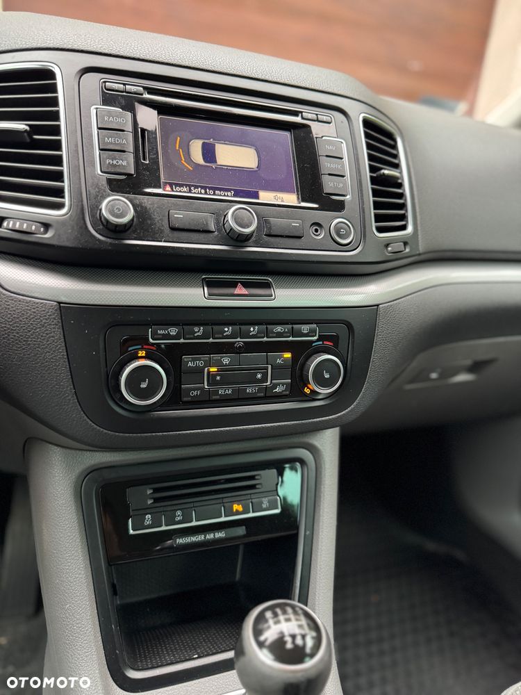 Volkswagen Sharan 2.0 TDI Comfortline - 28