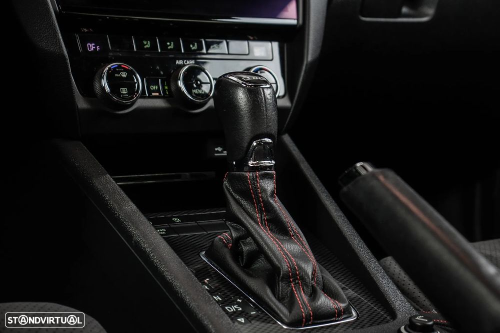 Skoda Octavia Break 2.0 TDI RS DSG - 6