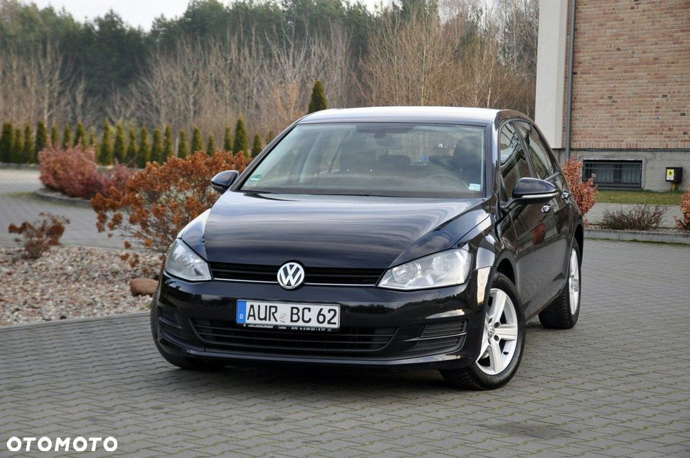 Volkswagen Golf - 8