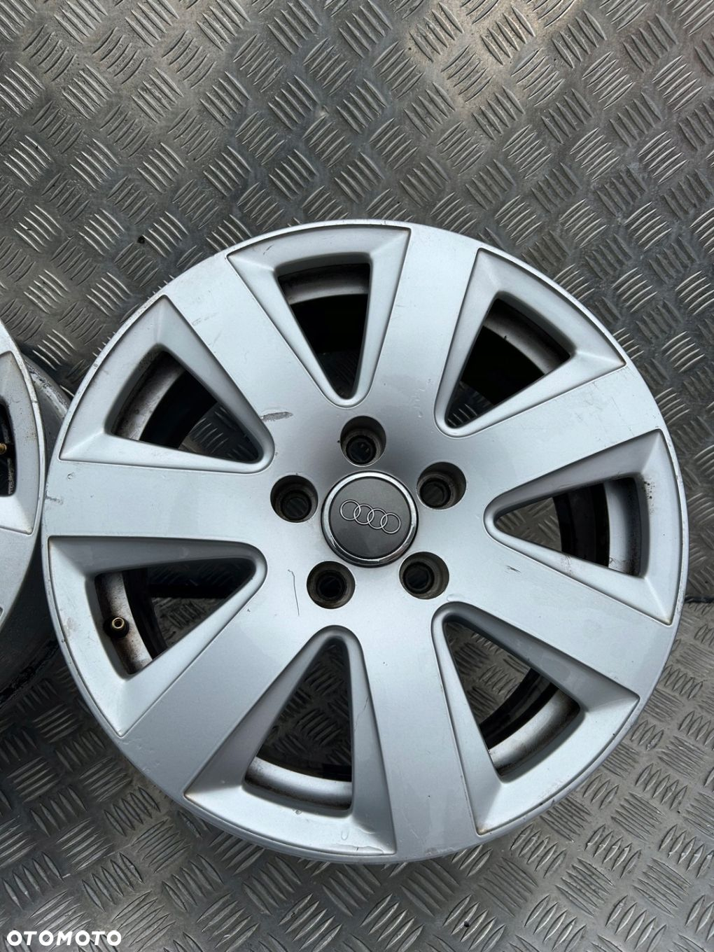 FELGI AUDI 7.5Jx16 ET45 5x112 4F0 601 025 AJ - 7