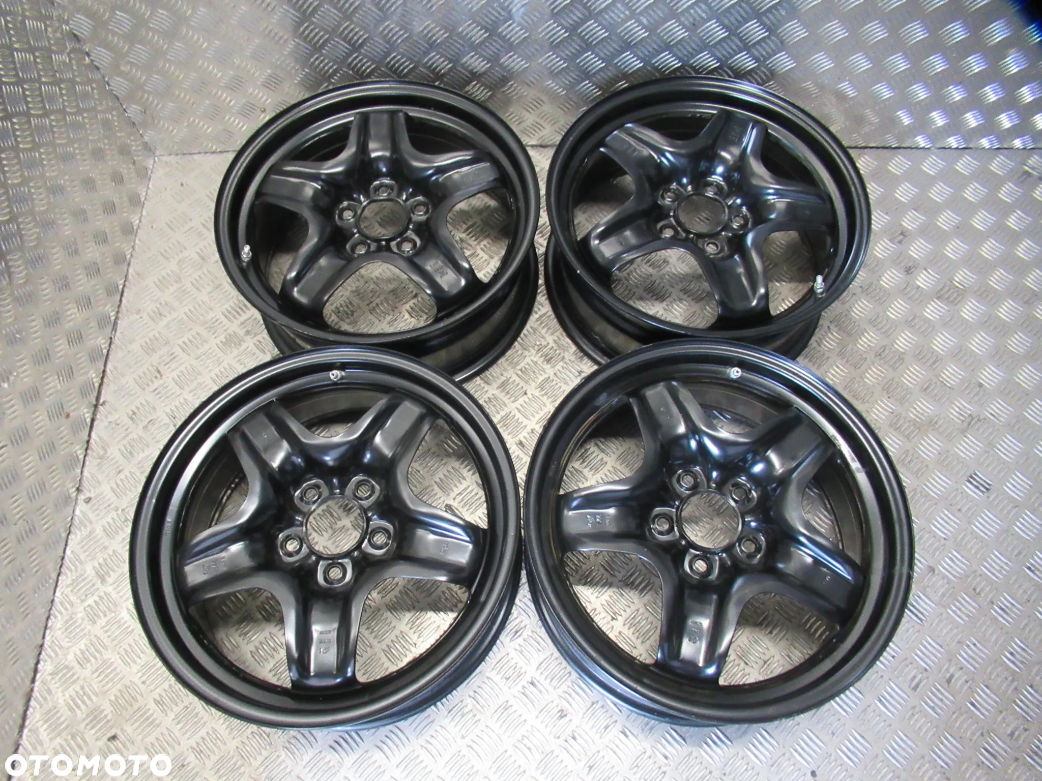 NOWE felgi strukturalne Opel Insignia B Astra J Zafira C 7Jx17 et44 5x115 - 4