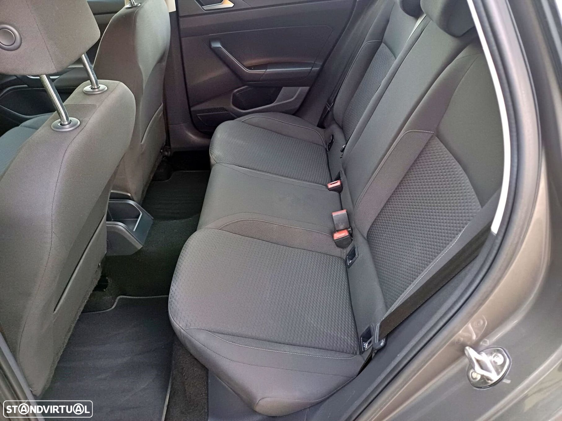 VW Polo 1.0 - 12