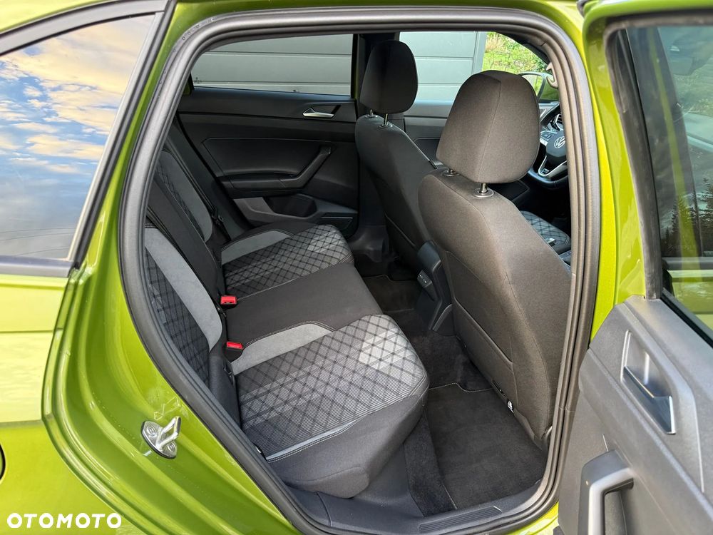 Volkswagen Taigo 1.5 TSI OPF DSG R-Line - 24