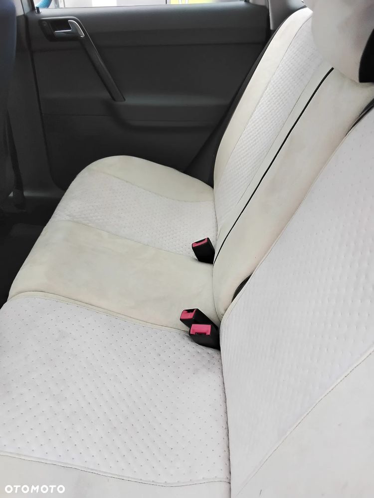 Volkswagen Polo - 19