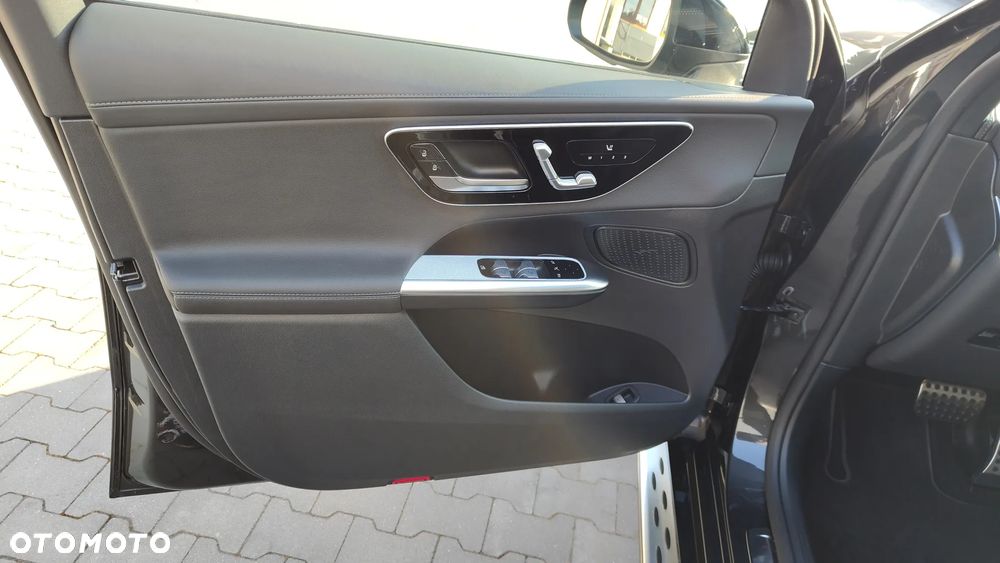 Mercedes-Benz GLC 220 d 4Matic 9G-TRONIC Edition AMG Line - 10