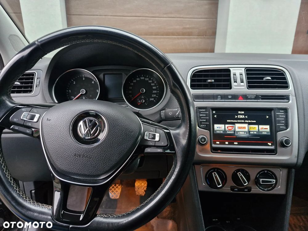 Volkswagen Polo 1.4 TDI BMT Comfortline - 11