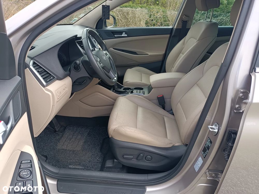 Hyundai Tucson - 18